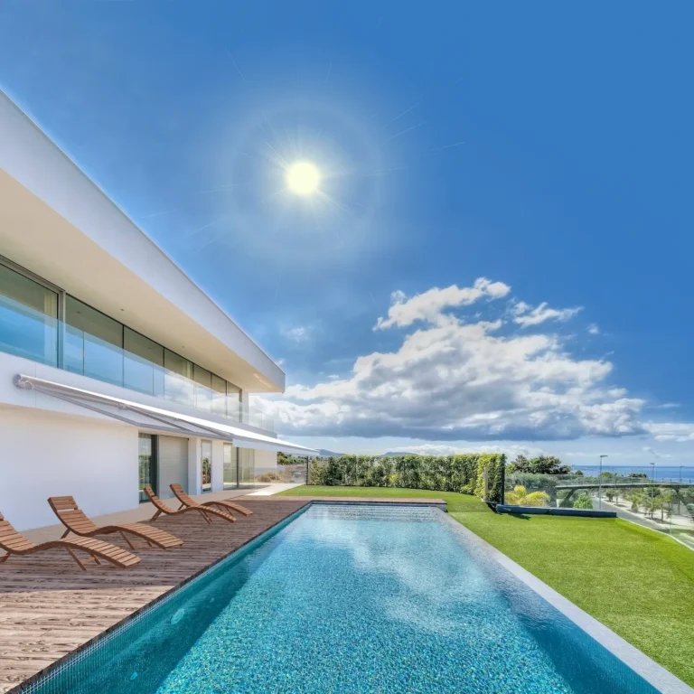 Motorised retractable awnings in Ballito