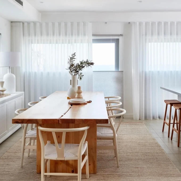 Motorised sheer curtains