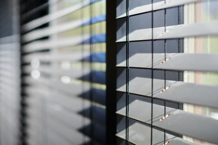 Real wood Venetian blinds