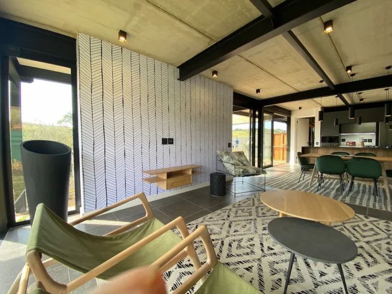 Feature wallpaper at Zululami Luxury Estate